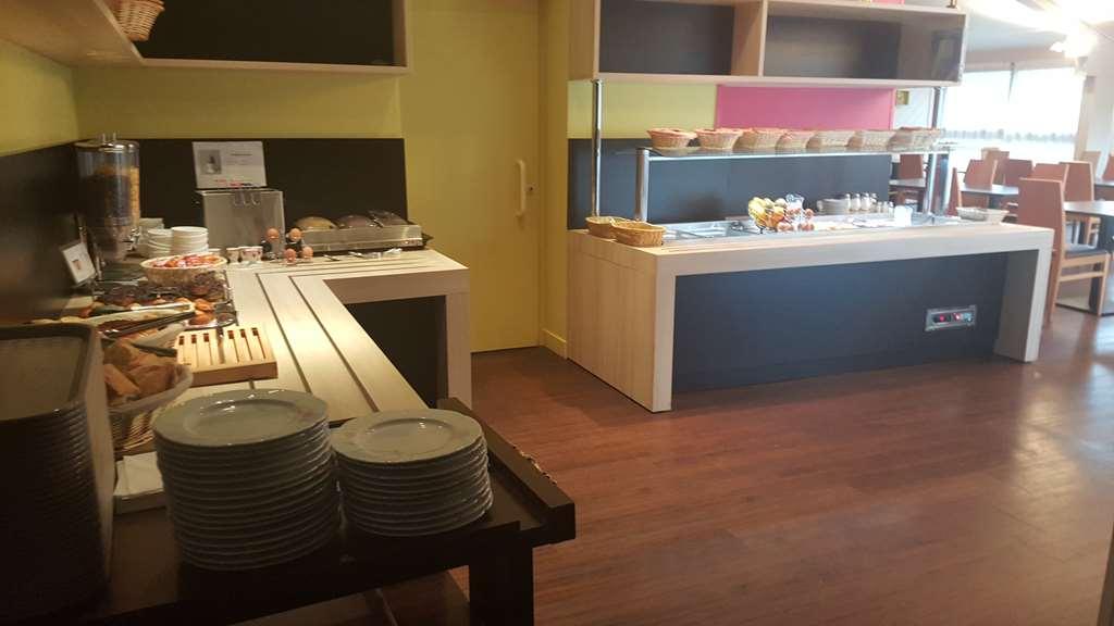 Kyriad Bourg En Bresse Restaurant foto