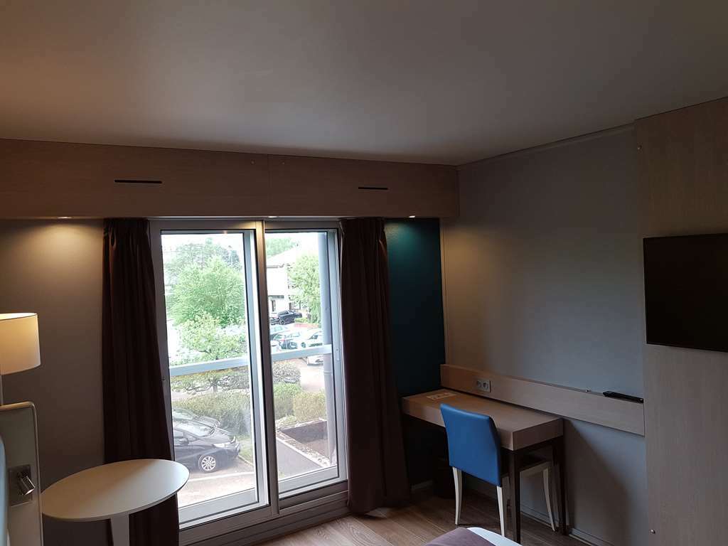 Kyriad Bourg En Bresse Zimmer foto